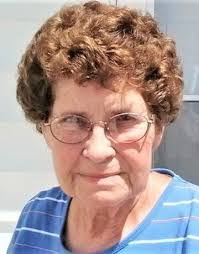 Rosella Warren's Instagram, Twitter & Facebook