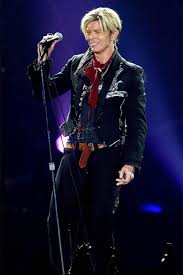David bowie » steal the look. Bowie Hat Ein Neues Zuhause Gefunden