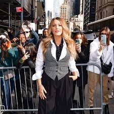 Blake ellender lively is an american actress. Blake Lively Loves Being A Mom And Is Obsessed With Her Kids