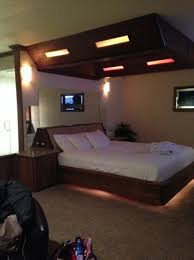 Maybe you would like to learn more about one of these? King Bed With Great Romantic Lighting And Mirrors Above Bed Picture Of Sybaris Northbrook Tripadvisor
