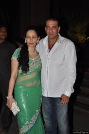Sanjay Dutt Love For Manyata Dutt Brings Closer Manyata Is 19 Years Younger To Actor Sanjay Dutt Indian Wedding Planner Celebrity Weddings Bollywood Couples