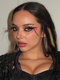 Leigh-Anne shares new video giving her twins a singing lessons, via  Snapchat! 🥹