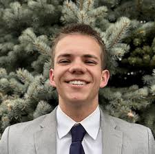 𝗖𝗼𝗻𝗴𝗿𝗮𝘁𝘂𝗹𝗮𝘁𝗶𝗼𝗻𝘀 𝘁𝗼 𝗖𝗢𝗛𝗦 𝗧𝗼𝗽 𝗧𝗲𝗻 𝗦𝗰𝗵𝗼𝗹𝗮𝗿,  𝗝𝗼𝗻𝗮𝘀 𝗠𝗶𝗹𝘁𝗼𝗻! Jonas will graduate this spring with a Bachelor of  Science in Health Studies with an emphasis in medical and healthcare  science. Read about Jonas