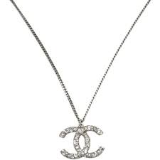 Pre Owned Chanel Interlocking C Necklace 570 Liked On Polyvore Featuring Jewelry Necklaces Silver Preowne Chanel Pendant Chanel Necklace Chanel Jewelry
