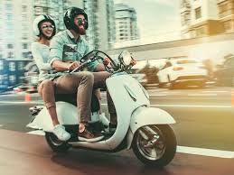 Wenn ein unternehmer ein gebrauchtes motorrad verkauft ist der in diesem vertrag enthaltene ausschluss der sachmängel. Mopedversicherung Gunstig Fur Mofa Roller Co Adac