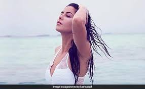 As the actor celebrates birthday today (july 16), here's looking at her best ethnic fashion choices. Katrina Kaif S Heart Is Blue Thinking About The Sea Pic Here
