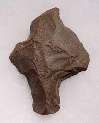 Earliest Known Arrowhead Large Middle Paleolithic Aterian Tanged Point At091 Paleolithic Native American Artifacts Arrowheads Artifacts