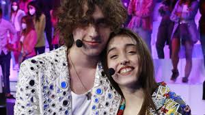 Amici Giulia e Sangio, scelta drastica sui social: Tossico, parla la  ballerina