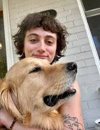 Kari Miner's Instagram, Twitter & Facebook