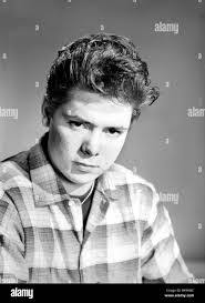 Richard Singer's Instagram, Twitter & Facebook