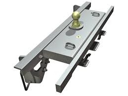 I have a b&w turnover ball and really like it. B W Bw 1309 B W Turnover Ball Gooseneck Hitch