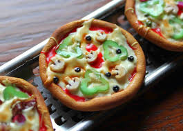 The Adventures Of Arcly And Elo Miniature Pizza Attempt 3 In 2020 Stuffed Peppers Miniature Food Miniature Pizza