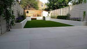 Discover 30 amazing small garden ideas and designs that save precious space including furniture, plants, water features, lighting and storage hacks. Pin By Ennio Saccani On Jardin In 2020 Modern Garden Design Garden Design London Contemporary Garden Design