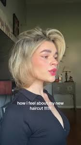 90s Bob Haircut Meredith Blake