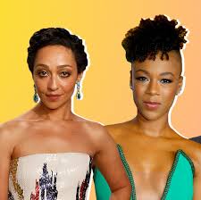 When you're not in the mood for a fussy pony, throw your hair back and don't overthink it. 20 Natural Hairstyles For Short Hair