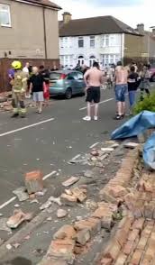 Aproximativ 150 de persoane au fost rănite în urma unei tornade produse în cehia. Zkuu8vpxiwc7om