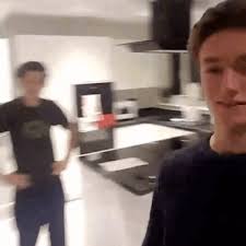 He is generally much beloved on tumblr, but one user noticed something about him Imagines Reactions German 2 Tom Holland D N Missverstandnis Smut Teil 1 Wattpad