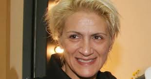 21 μαΐου κωνσταντίνου και ελένης. H Omoiothta Poy Sokarei Thn Exoyn Mperdepsei Me Ton Oikonomopoylo Kai To Diaskedase Poly Me Th Sygkrish