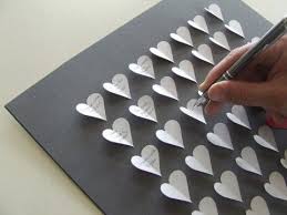 Dans beaucoup de mariages, les invités ne se connaissent pas ou peu. Animations Pour Votre Mariage Idees Originales Atypiques Idee Animation Mariage Idee Decoration Mariage Idees De Mariage