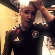 Skolimek Leci na Hear Me Out Cake! 😈🔥