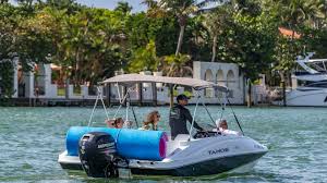 Family-Friendly Boats For Rent - Best Family Boat Rentals