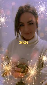 🌟Goodbye 2024!🌟, Some fab moments this year as well as some lows but  that's life ✌️ 💕, I hope you all have a wonderful 2025 🎉🌟💕, Love from  me x, @thebeewellpractice