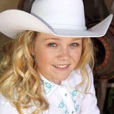 Mia Digiovanni's Instagram, Twitter & Facebook