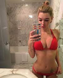 Sarah Snyder Nude Photo Collection Leak - Fappenist