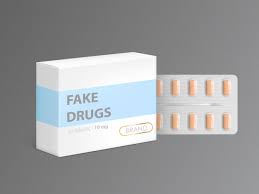 Boîte en plastique pour les bijoux, boîte de rangement, 36 compartiments, transparent de la notre coup de cœur boite a medicament gratuite au mois de de février 2021. Faux Medicaments Dans Une Boite D Emballage En Carton Vecteur Gratuite