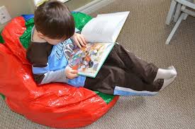 Cara seperti ini dipercaya akan mendorong semangat anak dalam belajar membaca. 10 Tips Ajar Anak Membaca Cara Yang Sungguh Mudah