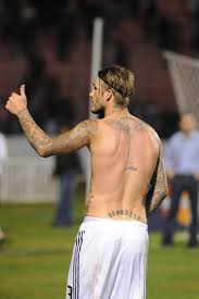 Memorable times in his life and tough times are represented in ink on most of his body. David Beckham Starportrat News Bilder Gala De
