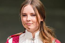 She is the first member of the norwegian royal family to attend a local school. Prinzessin Ingrid Alexandra Dieses Geschenk Zum 18 Geburtstag Soll Sie Ausschlagen Gala De