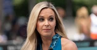 FIRST LOOK at Captain Mickey and Captain Minnie Stern Characters Being  Installed