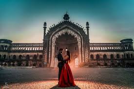 Yang pastinya ada yang bingung mau gaya apalagi nih hehee tengok. Amazing Top 13 Pre Wedding Shoot Locations In Lucknow