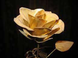 Btw, super bowl party idea, purple and gold, mardi gras, these guys fit everywhere. Rose Gold And Black Flowers Novocom Top