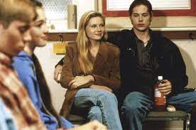 Based on a true story, 15 year old tina spangler discovers she is pregnant. Fifteen And Pregnant 1998