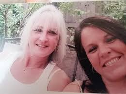 Karen Tubb's Instagram, Twitter & Facebook