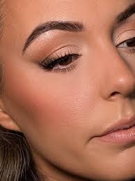 Matte soft glam #southamptonmakeupartist #matteglam #smokeywing Eyes  @plouise_makeup_academy rumour base shade 3 and bridal XL pallette  @maccosmetics naked pigment @tatti_lashes butterfly effect ...