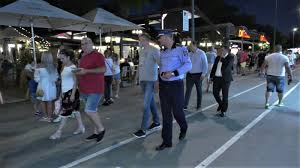 Temperatura percepută probabilitatea precipităţilor cantitatea de precipitaţii lumina zilei umiditate viteza vântului faza lunii presiune. Razie De Amploare Pe Litoral Club Amendat È™i Inchis Evenimentul Zilei