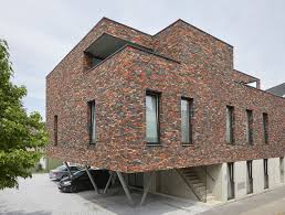 Un Nouveau Programme Pour L Ancienne Maison Communale De Tildonk Terca Hectic Etouffe Special Atelier M Architects Pl Met Afbeeldingen Architectuur Gemeentehuis Architecten