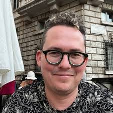 Bruce Suggs's Instagram, Twitter & Facebook