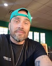 Recovering from alcohol addiction, how can I help?