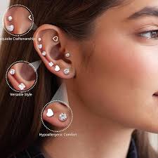 Milacolato 18 paia Acciaio Inossidabile Orecchini Set per Donna Orecchino a  Lobo Piccolo Set di Orecchini a Forma di Stella Multipla Geometrica Zirconi  Orecchini Cartilagine per Ragazze : Amazon.it: Moda