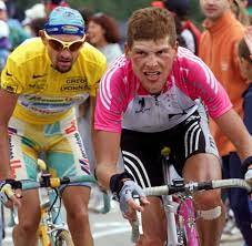 1997 gewinnt jan ullrich als erster deutscher die tour de france und wird in seiner heimat zum sportidol. Radsport Ullrich Zabel Und Pantani Bei Der Tour 1998 Gedopt Welt