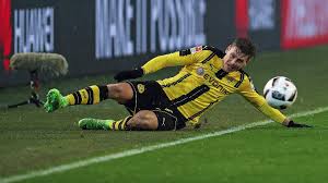 Wann und wo lukasz piszczek wurde geboren? First Lotte Then Berlin Via Munich Says Dortmund Star Piszczek Dfb Deutscher Fussball Bund E V