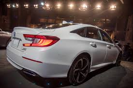 Prices shown are the prices people paid for a new 2020 honda accord sport 1.5t cvt with standard options including dealer discounts. Honda Accord Sport 2018 15 Turbo View All Honda Car Models Types