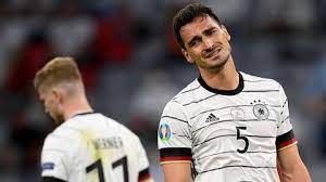 Die deutsche nationalmannschaft liegt verdient mit 0:1 durch ein eigentor von mats hummels gegen gute. Hummels Eigentor Gegen Frankreich Die Witzigsten Twitter Reaktionen Video Stern De