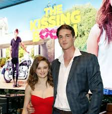 With joey king, joel courtney, jacob elordi, molly ringwald. The Kissing Booth How A Newport Teen Author Inspired Netflix Bbc News