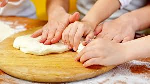 Questa tecnica permetterà di ridurre la presenza di bolle. Come Fare La Pasta Di Sale In Casa