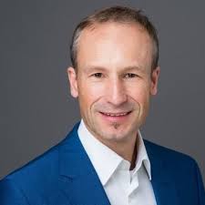 Last week, I had the honor of guest lecturing at Duke University for their  new Art of Automated Discovery course, part of the Biomedical Engineering  Program. This innovative course introduces…